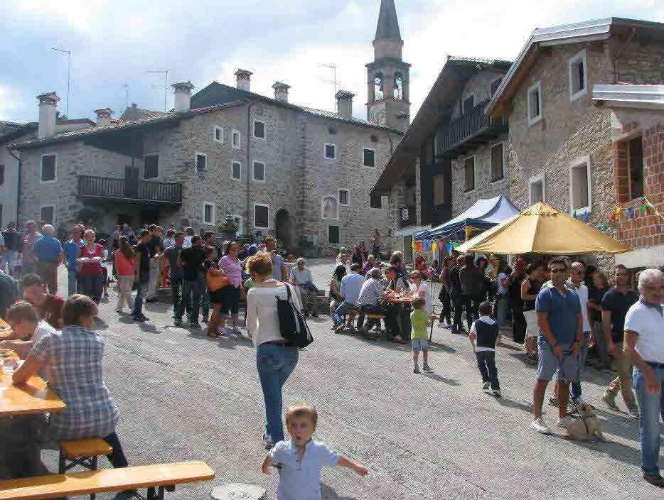 Affittacamere Nonna Leni Frisanco Exterior foto